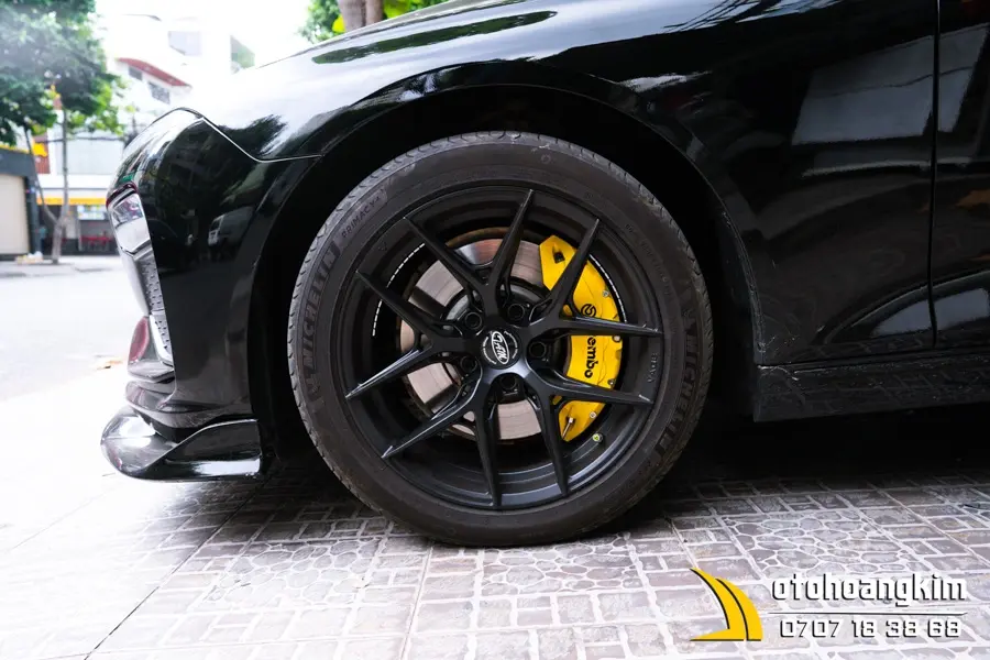 Ốp má phanh Brembo màu vàng